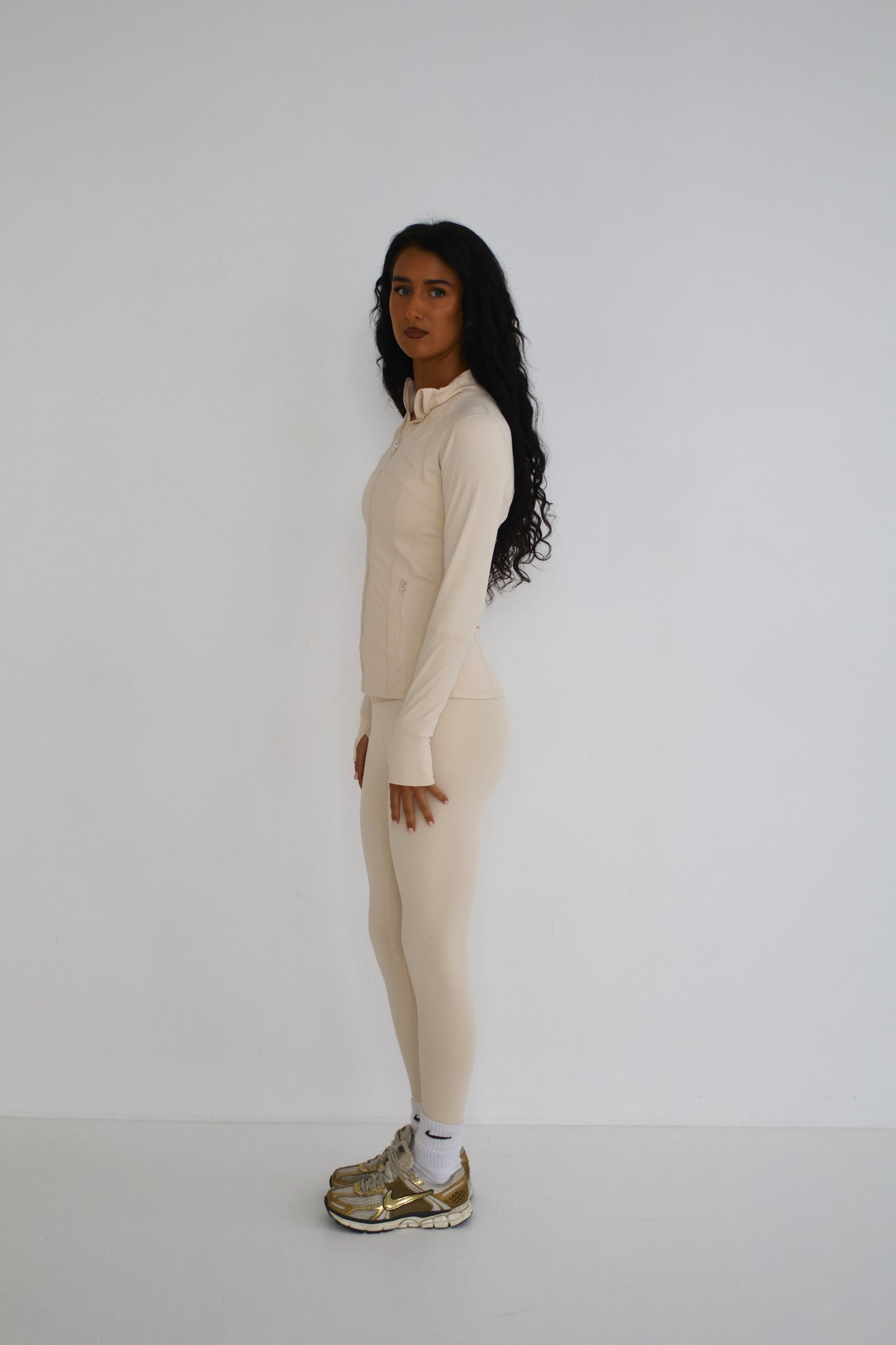 EVERYDAY SEAMLESS ZIP-UP JACKET IVORY WHITE - Fern Fitness